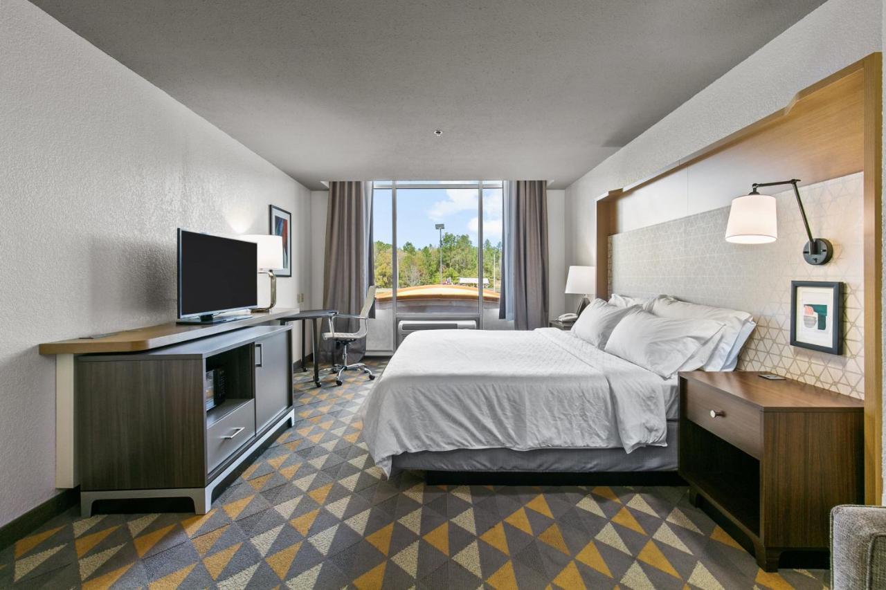 Holiday Inn Express Hotel & Suites Lucedale By Ihg Exterior foto