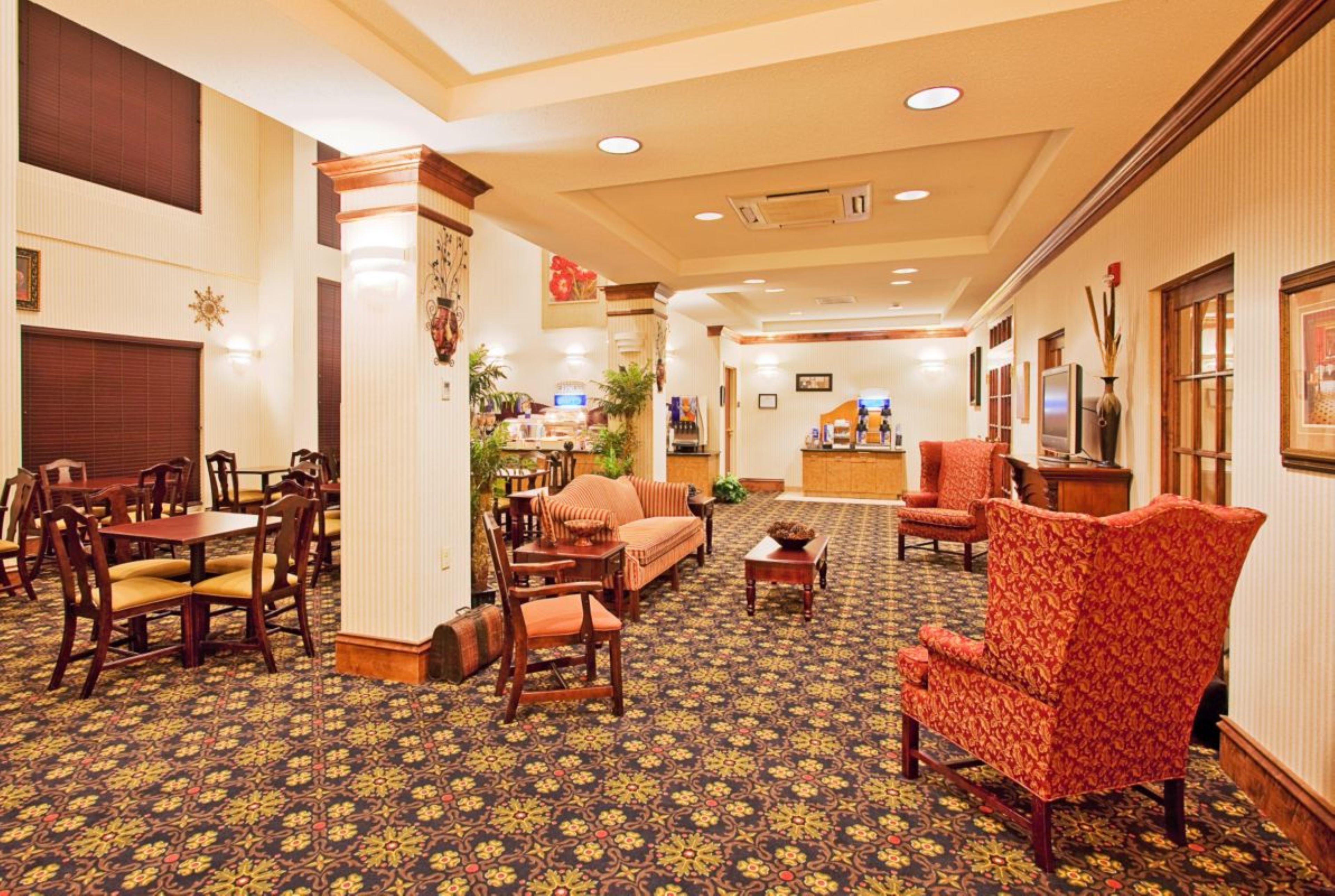 Holiday Inn Express Hotel & Suites Lucedale By Ihg Exterior foto